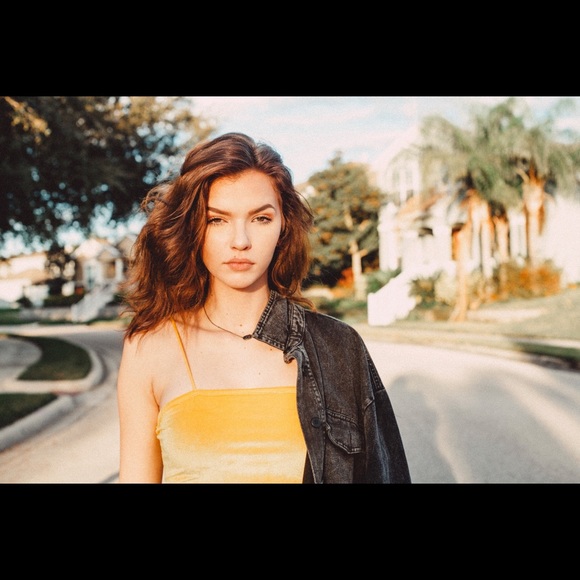 Meet your Posher, Isabelle - Picture 5 of 5